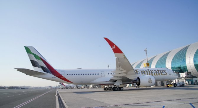 emirates,-airbus-a350-900.-dubai-005.png