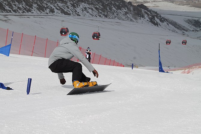 erciyes-“ford-snowboard-002.JPG