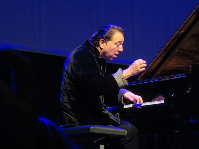 fazil-say,-001.jpg