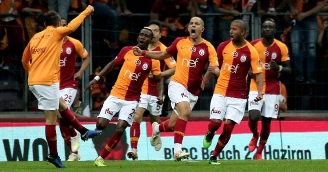 galatasaray-sampiyon--003.jpg