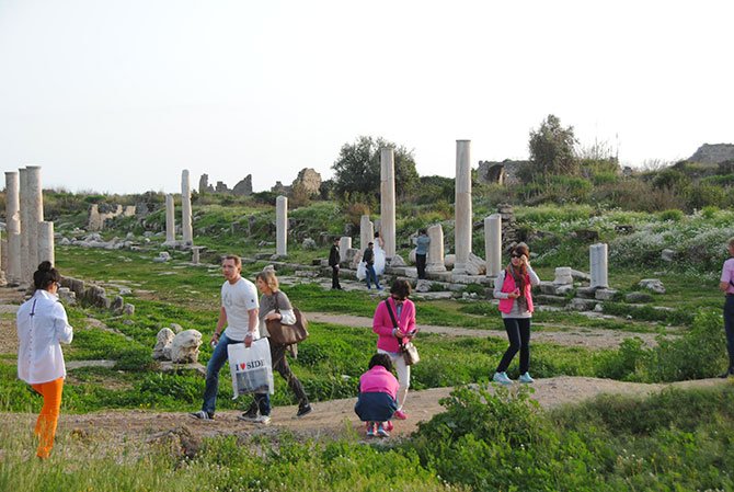 guney-koreli,-turist.jpg