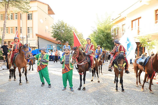 ibradi-ormana-uzum-festivali--002.jpg