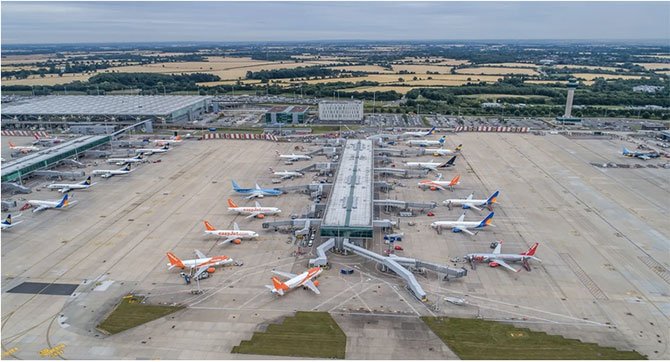 londra-stansted-havaalani.jpg