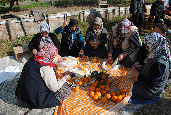 manavgatta-mahalleli-kadinlar -001.JPG