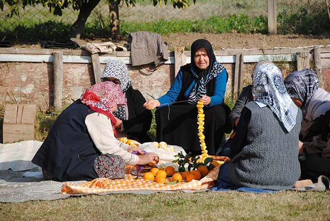 manavgatta-mahalleli-kadinlar .JPG