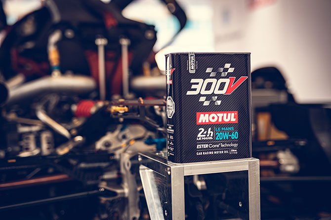 motul-300v-003.jpg