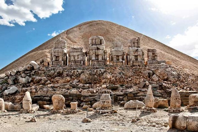 nemrut-dagi-tumulus-fotograf.jpg