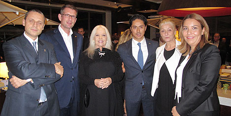 radisson-blu-gonul-yazar-mudurler.jpg