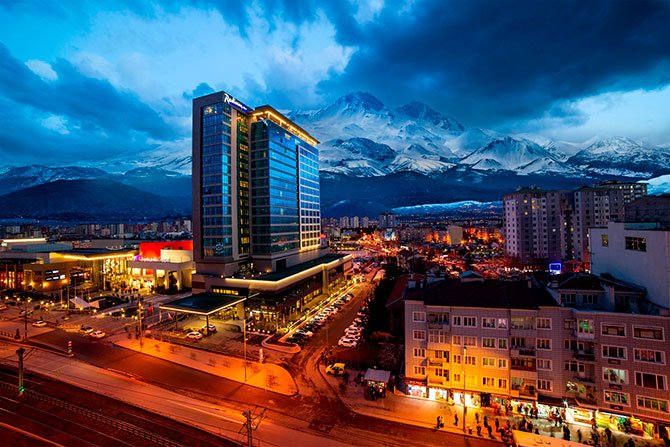 radisson-blu-hotel-kayseri.jpg