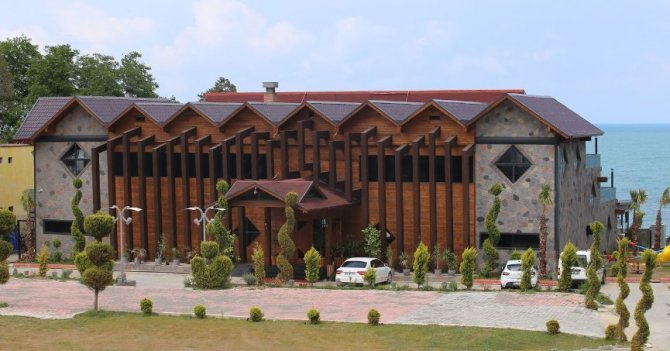 risus-park-restaurant.jpg