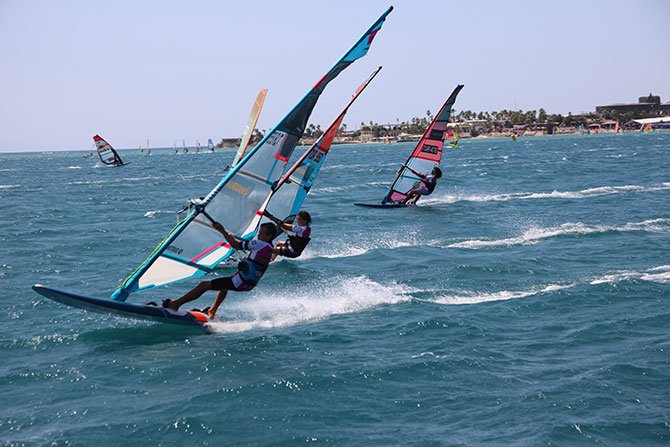 windsurf-alacati-sampiyonasi-003.jpg