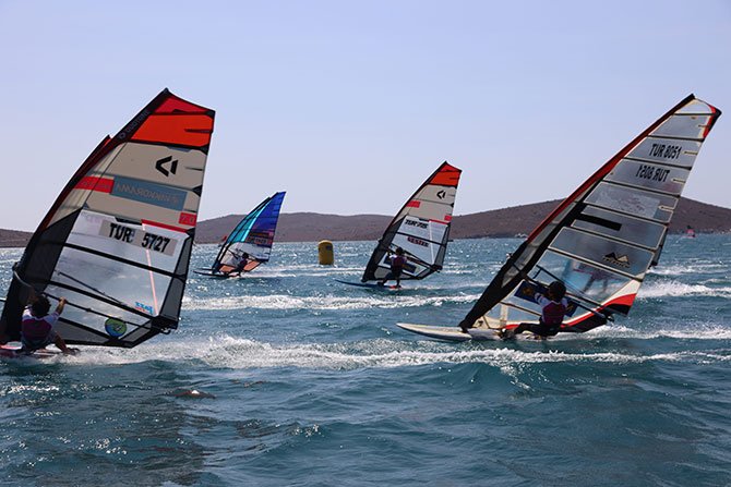 windsurf-alacati-sampiyonasi.jpg