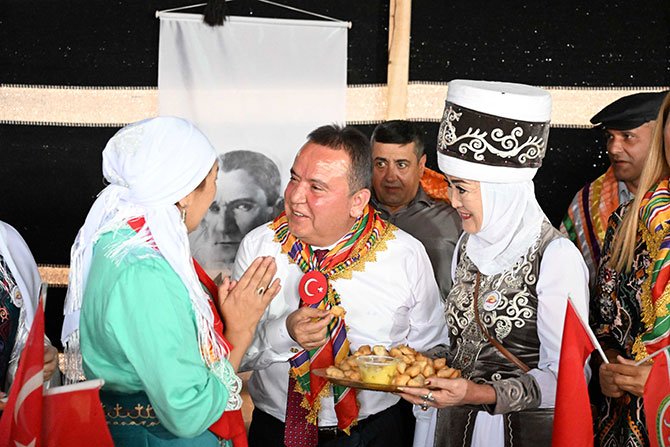 yoruk-turkmen-festivali--001.jpg